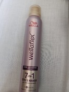 Pianka do stylizacji włosów Wella Wellaflex Curl Refresher