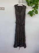 Długa sukienka gnieciona