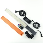 Lampa LED miecz Yongnuo YN360III Bi-color RGB z zasilaczem i pilotem