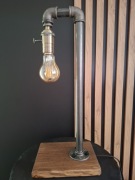 Lampa w stylu LOFT/Vintage z czarnych rur