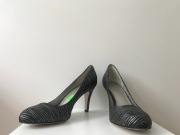 LOTUS szpilki rozm.39 1/3, skórzane, grafitowe