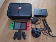 Konsola Nintendo Switch V1 32GB + komplet +  futerał i stacja