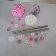 Włoczki na tort szydełkowanie guziki druty