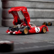 Hot Wheels Elite64 1967 Ferrari 330 P4 Premium