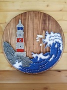 Obraz string art - Latarnia morska