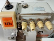 OVERLOCK SIRUBA 747K 4nitkowy ze stołem sprawny bez inwestycji 230v Polecam