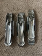 Trzy zaczepy do burty