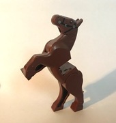 LEGO koń brązowy z ruchomymi nogami castle lotr