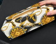 Chustecznik drewniany 