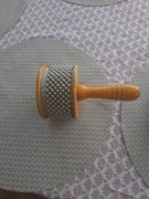 Instrument perkusyjne  grzechotka Cabasa 