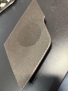 Osłona głośnika JEEP CHEROKEE (KL) 2537709 brązowa lewa