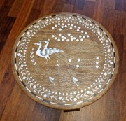 Indyjski stolik 30x30 z palisandru z intarsjami