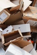 Zwroty konsumenckie. BOX, Karton,Mix.