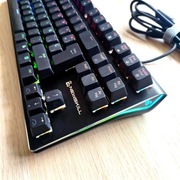 New Skill Serike TKL W21-IX 6259 – Kompaktowa klawiatura mechaniczna