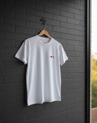 Personalizowana koszulka z haftem – inicjały, prezent