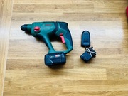 Młot udarowy Młotowiertarka Bosch UniversalHammer 18V + 5Ah akumulator