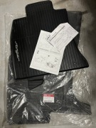 Dywaniki gumowe Kia Stinger GT nowe 