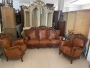 Piękny włoski wypoczynek rzeźbiony skóra sofa 2 fotele