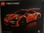 Oryginalny model Lego Technic Porsche 911 gt 3 rs. Model  witrynowy.