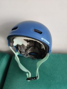 Kask TEEN 520 XS dla dzieci. Decathlon.
