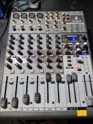 Mikser analogowy Behringer Nie do końca jest sprawny 