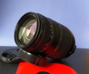 Obiektyw Tamron 70-300 f.4-5.6 tele macro Nikon F
