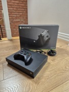 Xbox One X 1 TB KONSOLA PAD OKABLOWANIE