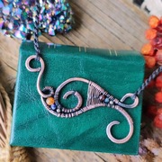 Miedziany  naszyjnik z kamieniami