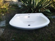 Umywalka łazienkowa 60 cm.