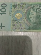 Banknot z numerem na radar 