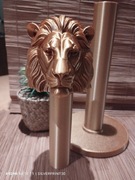 Stojak na ręcznik papierowy lub papier toaletowy 