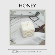 Świeca sojowa kostka miodu - "HONEY"