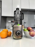 Wyciskarka wolnoobrotowa HOMELUX