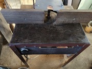 Frezarka dolnowrzecionowa .