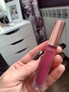 Nabla matowa pomadka odcień Status Single