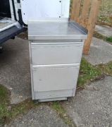 Gastronomiczna Szafka z szufladami że stali nierdzewnej 