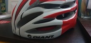 Giant kask rowerowy M 55-58 cm czerwono - biały 