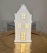 Podświetlany domek- figurka dekoracyjna 
