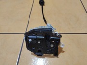 8K0 839 015 C Audi A4 B8 zamek drzwi lewy tył