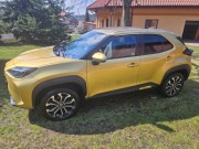 toyota Yaris Cross kolor złoty