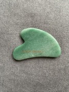 Gua Sha do masazu twarzy z Jadeitu 