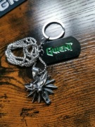 Zestaw Wiedźmin: Medalion Szkoły Wilka + Brelok Gwint