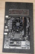 Płyta główna Gigabyte GA-78LMT-S2 z procesorem AMD Athlon X2
