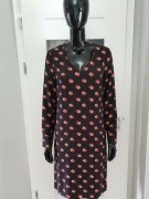 Czarna sukienka wizytowa  kolorowe grochy  dekolt V Next L