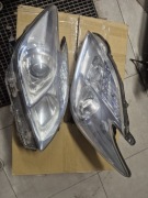 2sztuki Lampy reflektory przednie toyota Prius 3 III