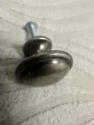 Gałka meblowa w stylu vintage