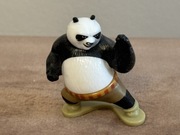 Kung-fu Panda 3 figurka kinder Po
