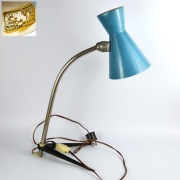 Metalowa lampa stołowa Csillar Szegedi Węgry lata 50/60te