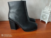 Botki czarne Even Odd