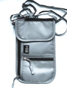 Paszportówka saszetka na szyję